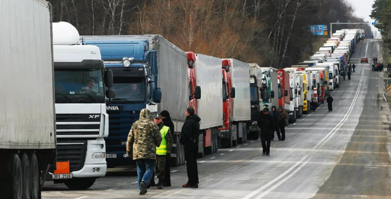 таможня не пропускает грузовики